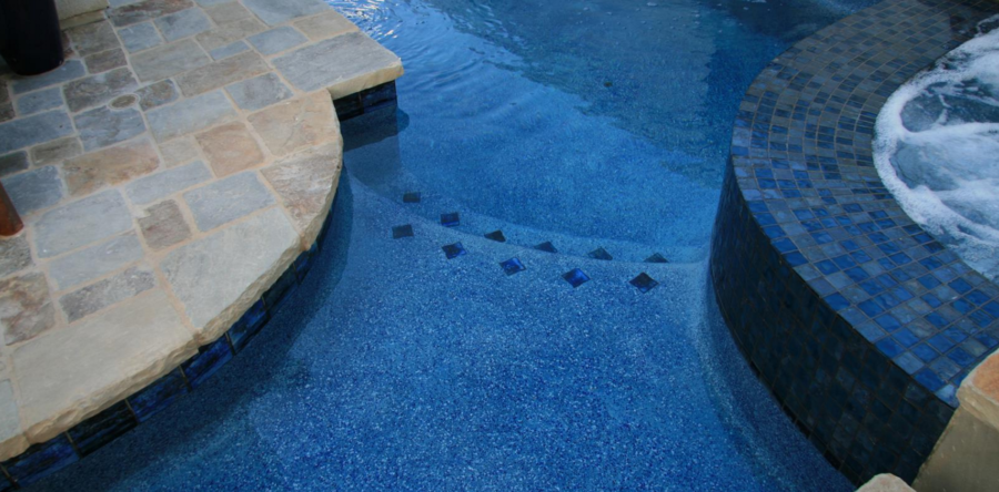 BENEFITS OF NATURAL PEBBLE POOL PLASTER FINISH