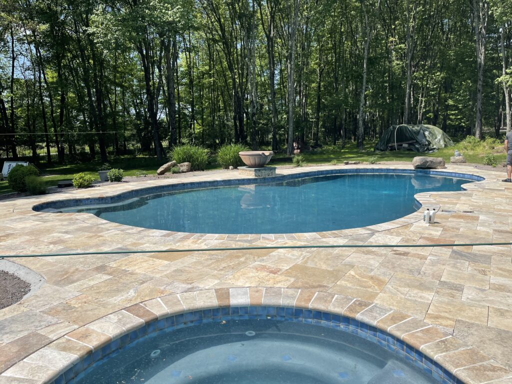 Travertine Patio & Coping