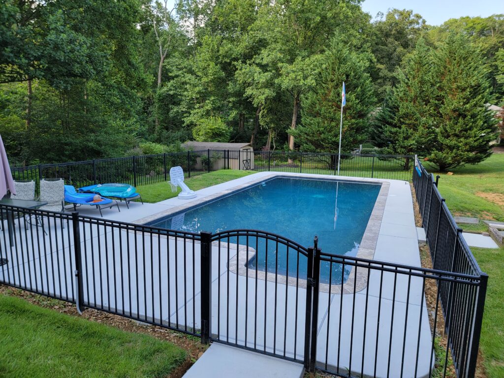 Travertine Silver Rectangle Pool French Gray Plaster