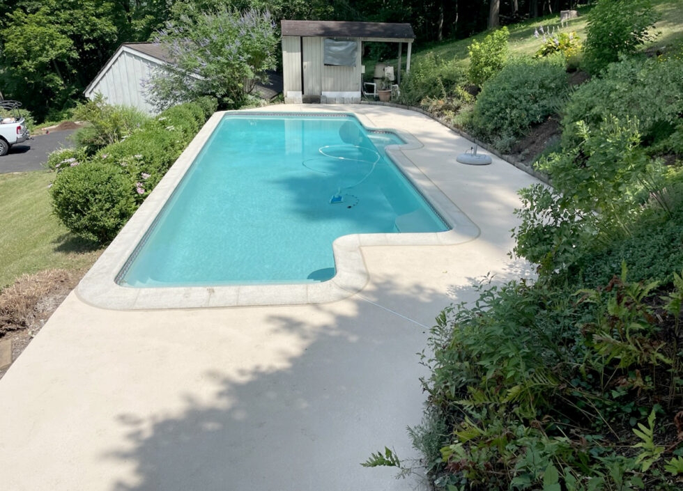 Cool Deck - FROG’S POOL RENOVATIONS, PLASTER, TILE, COPING & CONCRETE INC.
